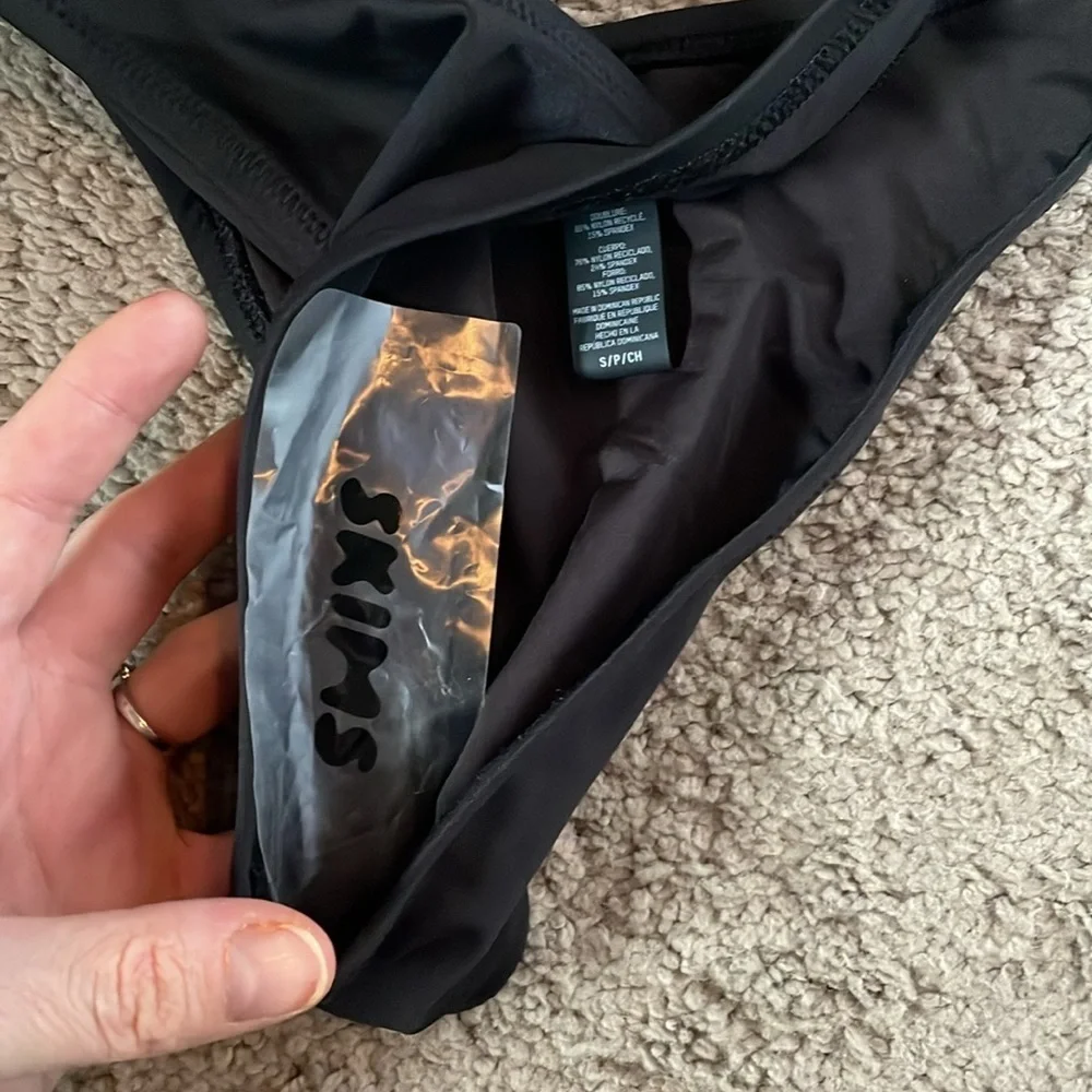 SKIMS Cheeky Tanga Bikini Bottom in Onyx. NWT!